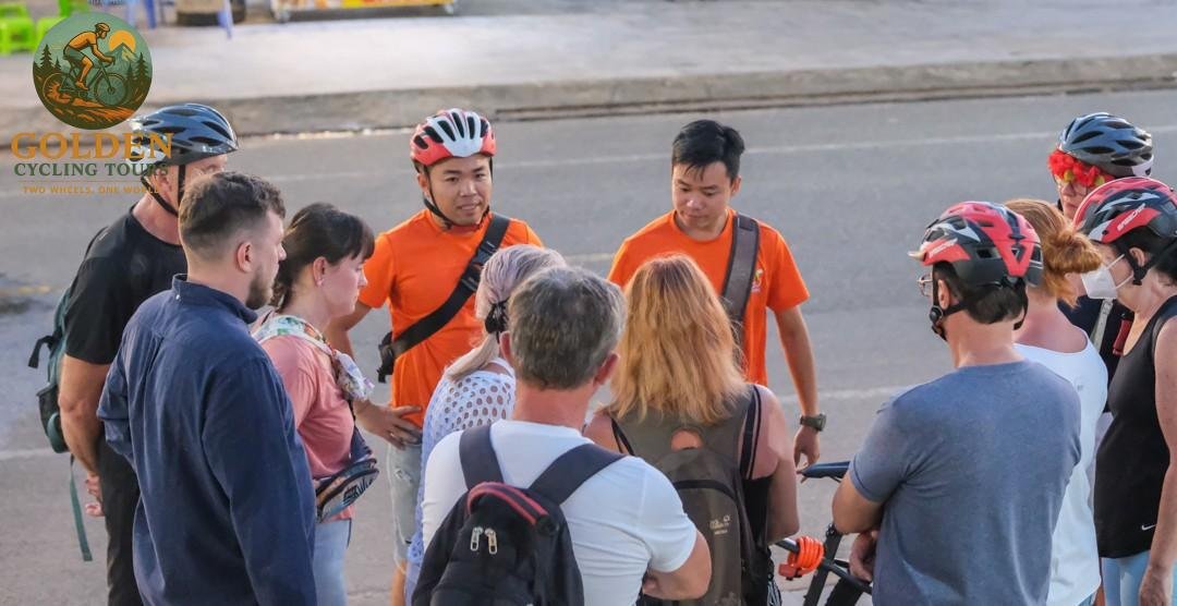 Food Tour By Bicycle In Phu Quoc: Evening Culinary & Street Food Cycle